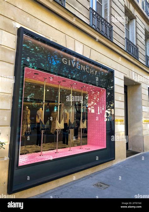 givenchy avenue montaigne opening date|avenue montaigne paris.